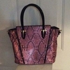 Pink and black snake skin print purse EUC